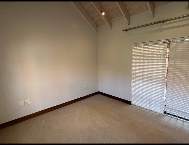 2 BEDROOM SECTIONAL TITLE FOR SALE IN NEWLANDS